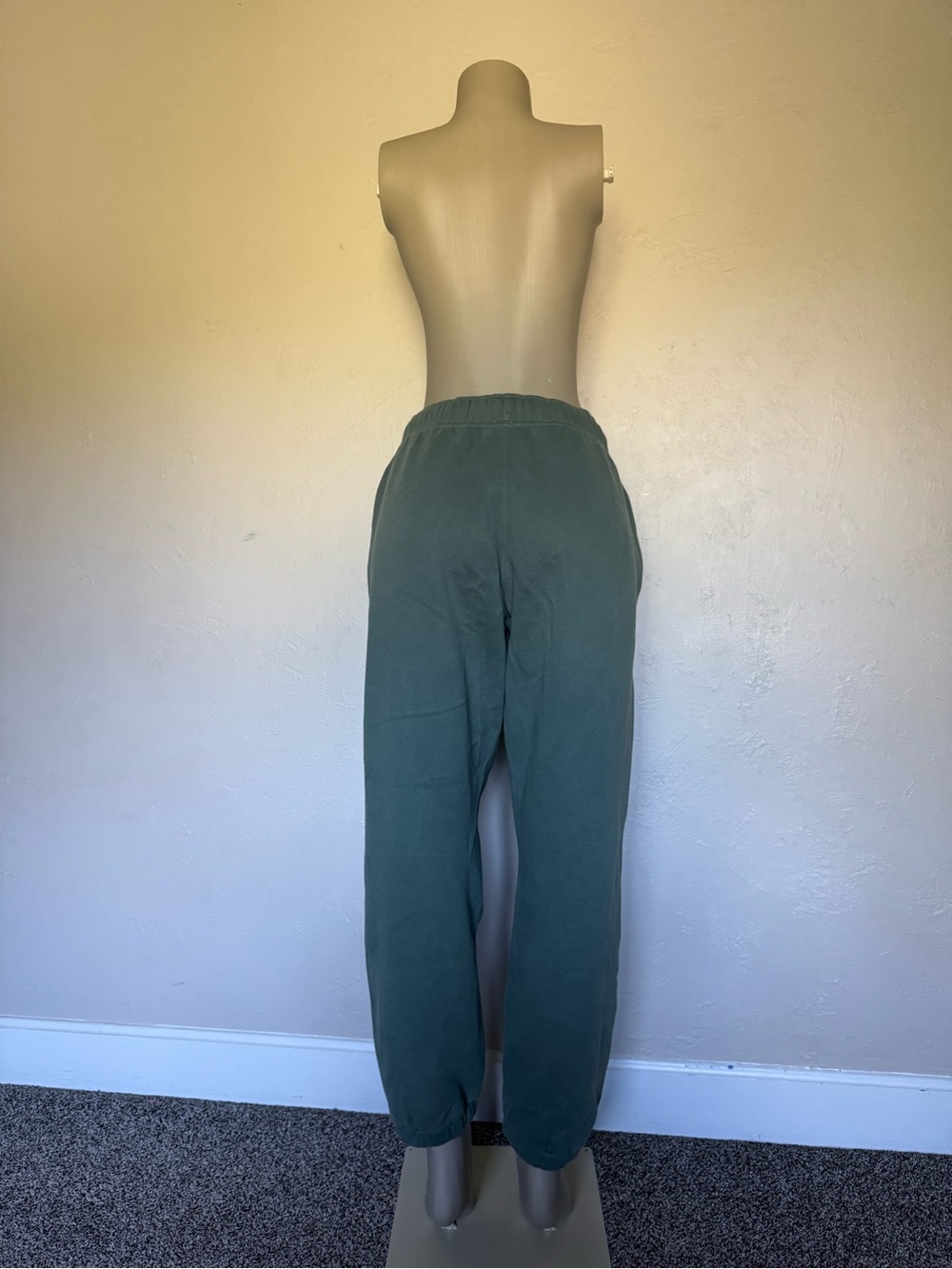 Lululemon Scuba Mid-Rise Oversized Jogger *Regular - Picture 7 of 8